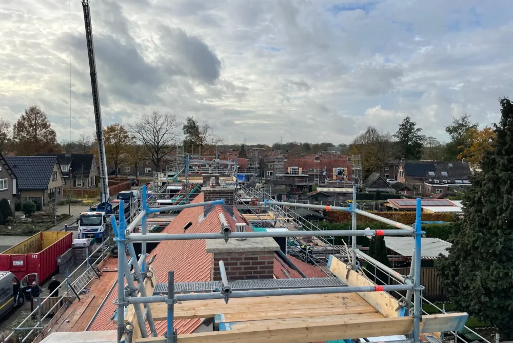Dakrenovatie en verduurzaming woningen Twello bij 12 monumentenwoningen